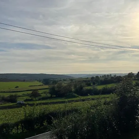 Nouvelle Construction Dans Le Village De Fays * 테욱스