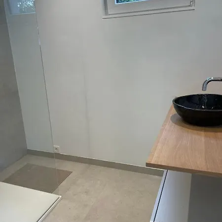 Nouvelle Construction Dans Le Village De Fays 테욱스